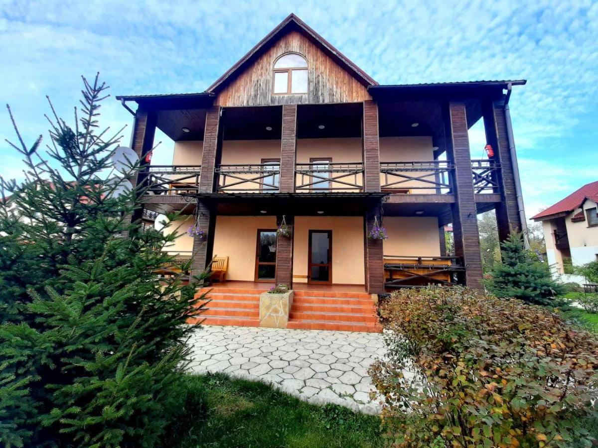 Котедж-Парк Славна Okhtyrka Exterior photo