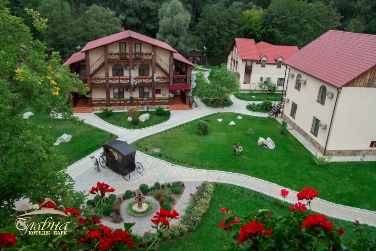 Kotej - Park Slavna Hotel Okhtyrka Exterior photo